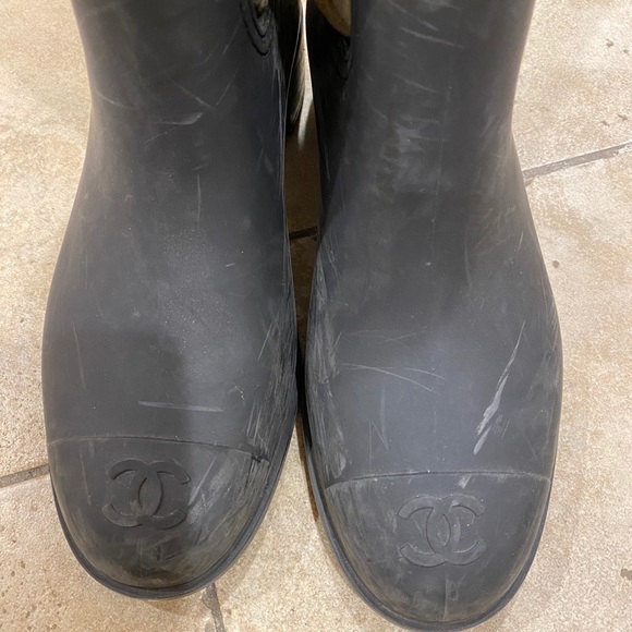 Chanel Snow/Rainboots - Picture 3 of 4